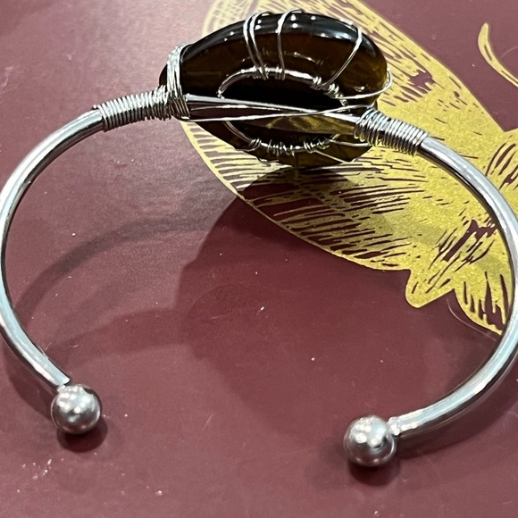 NWOT Tiger eye gemstone, stunning bracelet. Slightly adjustable. - Picture 8 of 16